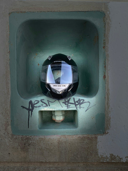 black motorcycle helmet